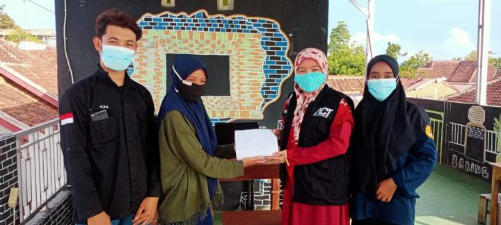 Penyerahan Hasil Galang Dana Korban Banjir NTT  